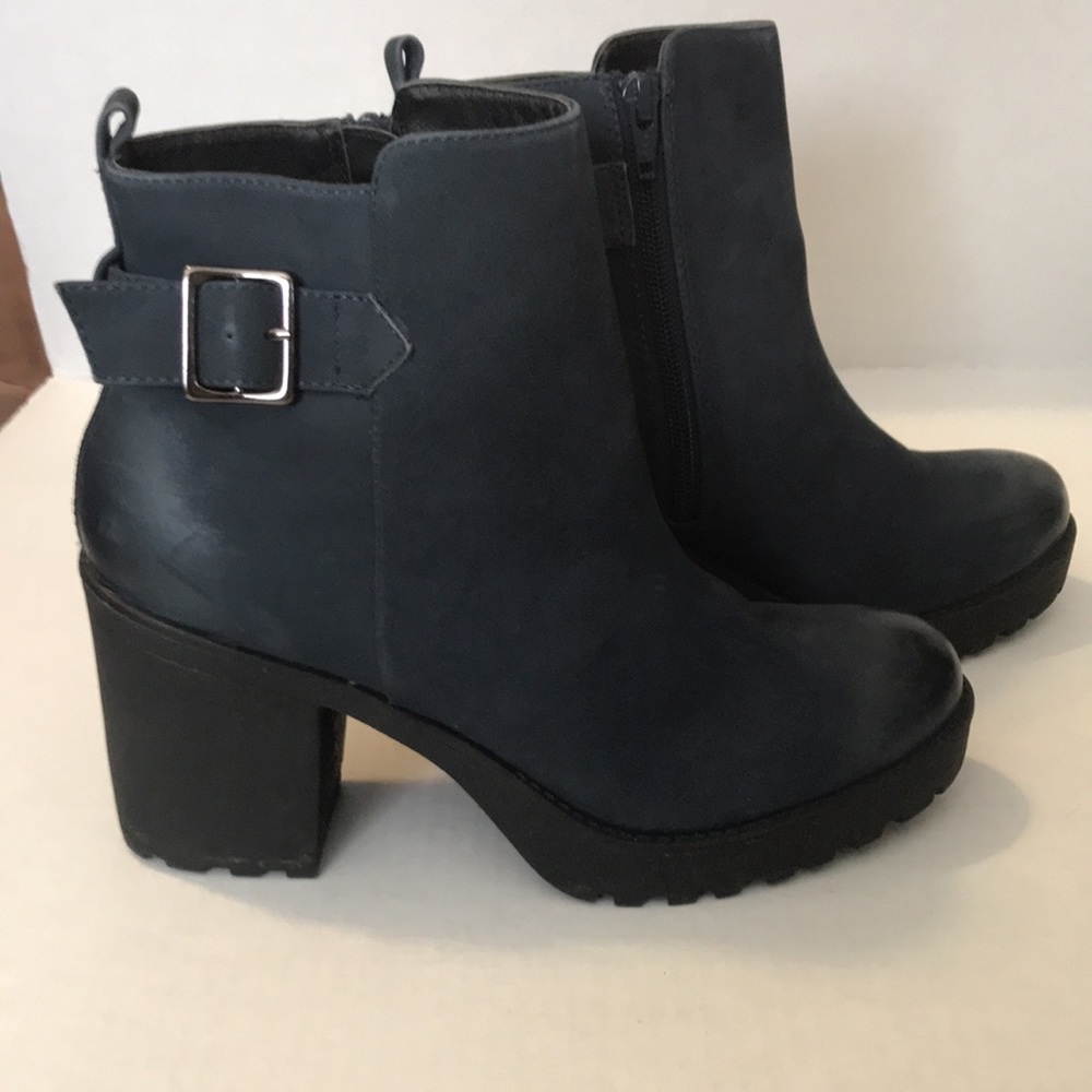 Hibou All Leather Ankle Boots